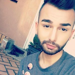 Meet your Posher, Erick